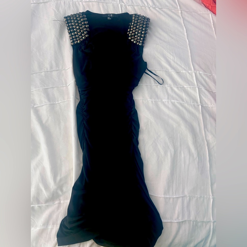 Women's medium bodycon dress. Scrunched at one side